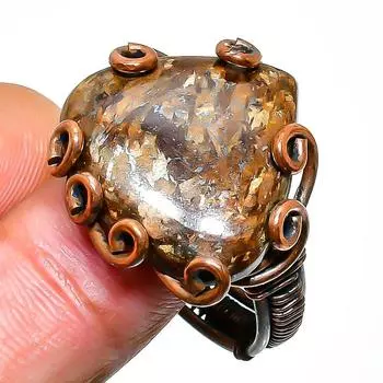 Ювелирное кольцо ручной работы из медной проволоки с бронзитом, размер 10,5