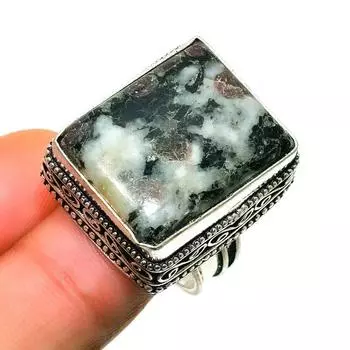 Ювелирное кольцо ручной работы с эвдиалитом 925 пробы, посеребренное, размер 7