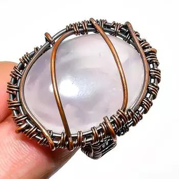 Ювелирное кольцо ручной работы с розовым кварцем и медной проволокой, размер 9,5