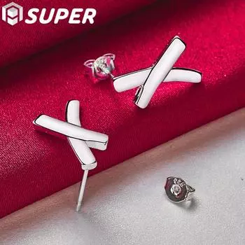 Ювелирные изделия из серебра 925 пробы с крестом и серьгами-гвоздиками