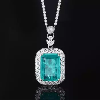 Ювелирные изделия Медное дно Позолоченный Мода Имитация Изумруда Квадрат 20 * 28 Кулон Ожерелье