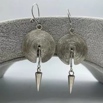 Ювелирные изделия ручной работы серебряные серьги Мяо индивидуальности