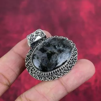 Ювелирные изделия с ларвикитом, серебряные кулоны 925 пробы, кулон ручной работы с драгоценными камнями, красивые ювелирные изделия 1.50 Inches чёрный