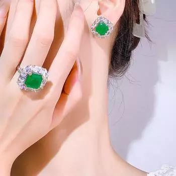 Ювелирные изделия Винтажный комплект Изумруд Цирконий Квадратные серьги Премиум Темперамент Серьги Серьги-гвоздики