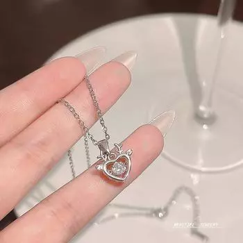 Ювелирные изделия высокого чувства ниша ins олень ожерелье женская роскошь ниша кулон холодный ветер новая ключичная цепочка