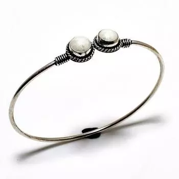 Ювелирный браслет-манжета ручной работы с жемчужным камнем 925 пробы и посеребренным покрытием