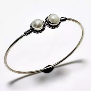 Ювелирный браслет-манжета ручной работы с жемчужным камнем 925 пробы и посеребренным покрытием