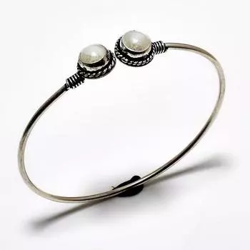 Ювелирный браслет-манжета ручной работы с жемчужным камнем 925 пробы и посеребренным покрытием