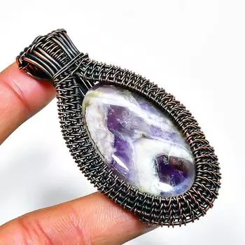 Ювелирный кулон ручной работы из медной проволоки с шевроном и аметистом, 2,56 дюйма 2.56 фиолетовый