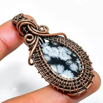 Ювелирный кулон ручной работы из медной проволоки со снежинкой и обсидианом, 2,17 дюйма 2.17 чёрный