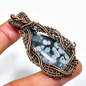 Ювелирный кулон ручной работы из медной проволоки со снежинкой и обсидианом, 2,17 дюйма 2.17 чёрный