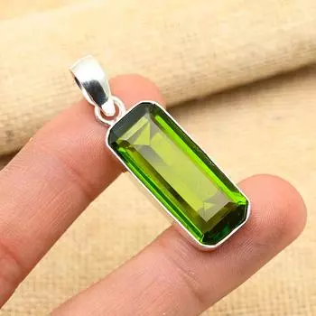Ювелирный кулон ручной работы из стерлингового серебра 925 пробы с драгоценным камнем перидот для нее 1.75 Inches зелёный
