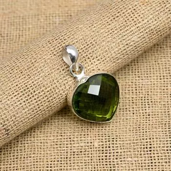 Ювелирный кулон ручной работы из стерлингового серебра 925 пробы в форме сердца с перидотом для нее 1.37 Inches зелёный