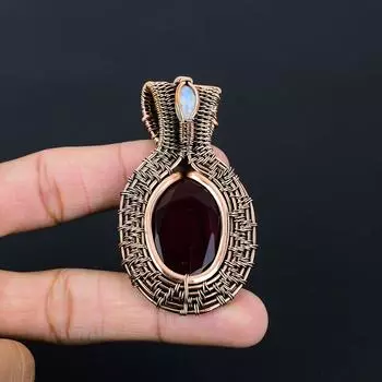 Ювелирный кулон ручной работы с гранатом и лунным камнем из чистой медной проволоки 2.56 Inches красный