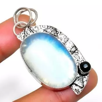 Ювелирный кулон с молочным опалом и черной шпинелью 925 пробы, посеребренный, 2,08 дюйма 2.08 белый