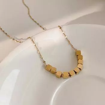 Южнокорейские инсы новый простой геометрический квадратный кулон ключичная цепочка ниша легкий роскошный титан сталь покрытая золотом 18 карат ожерелье для женщин