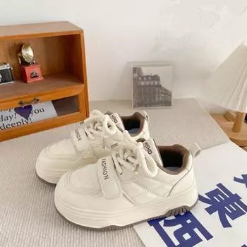 K819 thick-soled bread little white shoes female students niche cute round head 2024 new ins tide heightening board shoes 35 бежевый