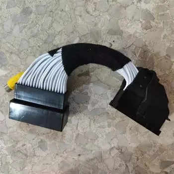 Кабель-адаптер для подключения RCA камеры заднего вида к модулю Ford Sync 2 или Sync 3 с 54-контактным разъемом Sync