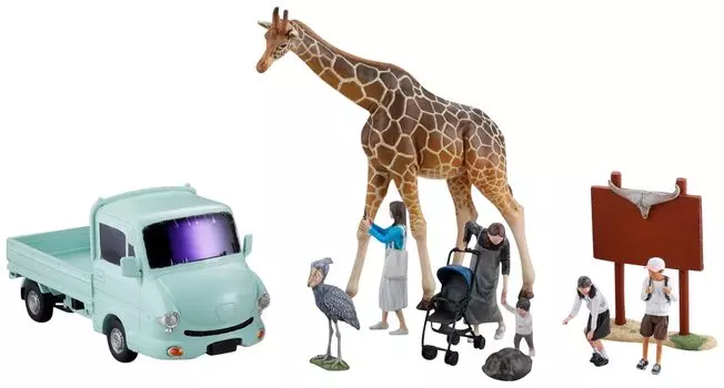 Kaiyodo Artpla ARTPLA Tourist and Giraffe Set Unpainted Unassembled Plastic Model Kit AP005