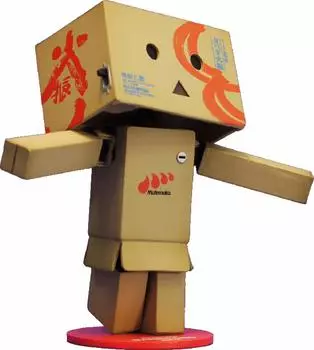 Kaiyodo Yotsuba and Revoltech Revoltech Danbo Mini Mute Mukan Limited Dabada Hiburi Ver.