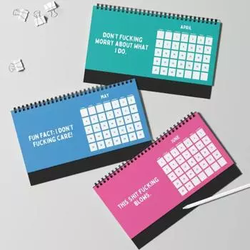 Календарь рабочего стола 2025 года. Что я хочу сказать на работе, но не могу. Саркастический календарь с юмористическими шутками. Планировщик ежедневного расписания для коллег. синий
