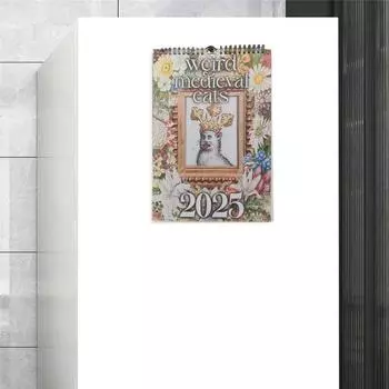 Календарь средневековых кошек 2025 года. Странные иллюстрации кошек. Настенный 12-месячный календарь. Веселье.