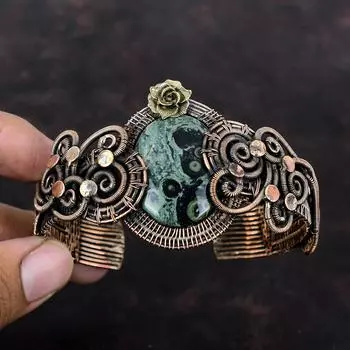 Камбаба Яшма Медный браслет Медная проволока Ювелирные изделия в обертке Драгоценный камень Регулируемый браслет-манжета Ювелирные изделия ручной работы для подарка Проволочная пленка Цветочный браслет