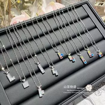 Камелия Простое и компактное ожерелье Tetris Multi-Shape Light Luxury, ожерелье из 18-каратного золота с бриллиантами из циркония и цветными драгоценностями