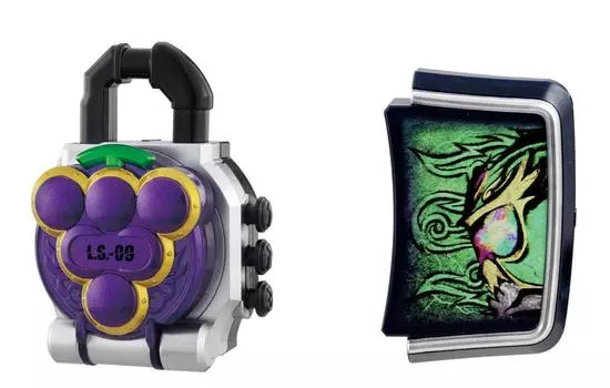 Kamen Rider Gaim DX Grape Lockseed Kamen Rider Ryugen Set