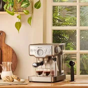 Karaca Coffee Art 1353 Машина для эспрессо, латте, капучино, американо под давлением 20 бар с насадкой для вспенивания молока
