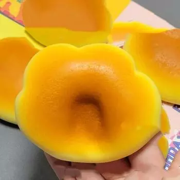 Карамельный цвет Облако Хлеб Медленный отскок Щепотка Музыка Декомпрессионная вентиляция Игрушка мягкая декомпрессия