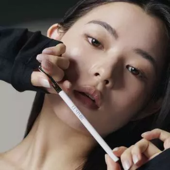 Карандаш для бровей Lumir Feel In Shape 0,06 г 4 цвета 01 soft gray