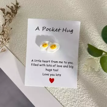 Карманная открытка «Любовные объятия» из смолы серии «Яйцо» 1 шт. One Size