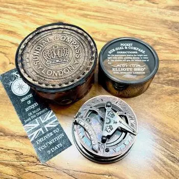 Карманный компас с календарем и солнечными часами в кожаном футляре, винтажный морской компас с кнопкой, массивный стеклянный верх из цельной латуни, солнечные часы-компас