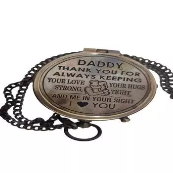 Карманный компас с надписью DAD Functional Compass