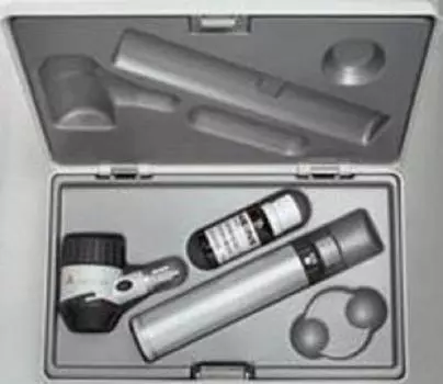 KASHSURG 1043782 Дерматоскоп Delta 20 с рукояткой и зарядным устройством Ea K-256.20.420TL Продается по отдельности ИЗГОТОВЛЕНО Heine USA Ltd