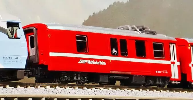 KATO N Gauge Rhaetian Railway Power Luggage Car DS4222 Railway Model Passenger Car 5279-2
