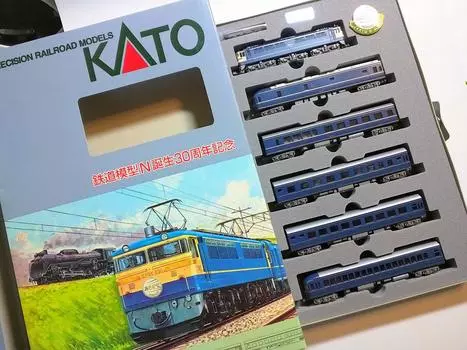 KATO Railway Model N 30th Anniversary набор пассажирских электровозов серии EF65 Asakaze локомотив/20 6-вагонный 10-902