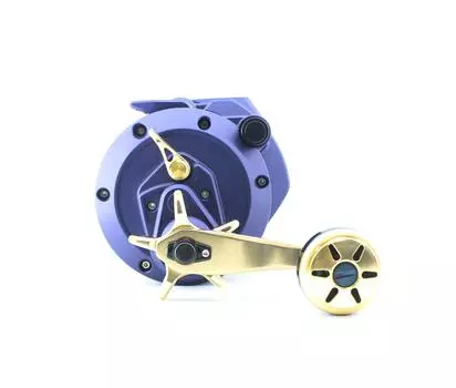 Катушка Daiwa Baitcast 23 Sea Power 800 электрическая для правой руки (5119)