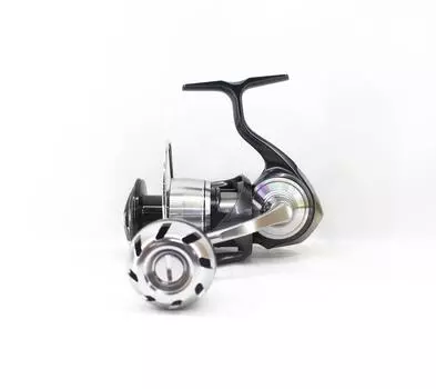 Катушка Daiwa спиннинговая 24 Certate-G LT 3000D-CH-ARK (9499)