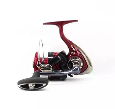 Катушка Daiwa спиннинговая 24 Revros R LT 5000 CXH (1088)