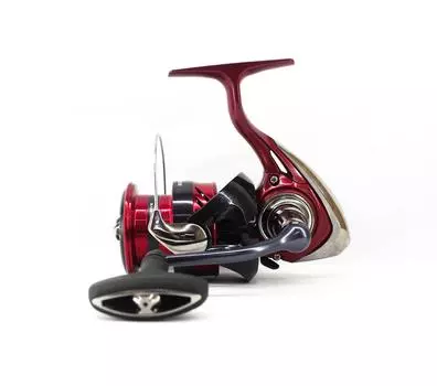 Катушка Daiwa спиннинговая 24 Revros R LT 4000 CXH (1071)