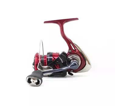 Катушка Daiwa спиннинговая 24 Revros R LT 2500 XH (1057)