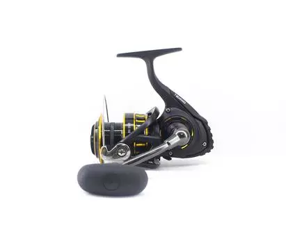 Катушка Daiwa спиннинговая BG 3500 (7717)