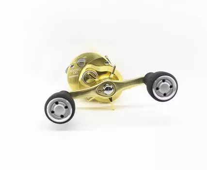 Катушка Shimano Baitcast Calcutta Conquest MD 300 XG, левая правая рука (5935)