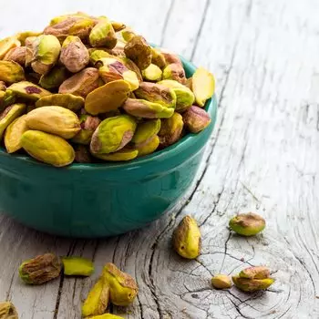 Kawagoe 300 г Алюминиевый пакет Kawagoe с ореховым деликатесом Queen of Nuts [BARON Nuts] Фисташки, несоленые, без добавок, без скорлупы, очищенные, жареные,