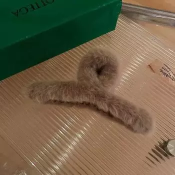 Кавайные осенне-зимние меховые заколки-крабы для волос, модные винтажные однотонные пушистые заколки-акулы для волос для женщин, девушек, шпильки, корейские аксессуары 12cm