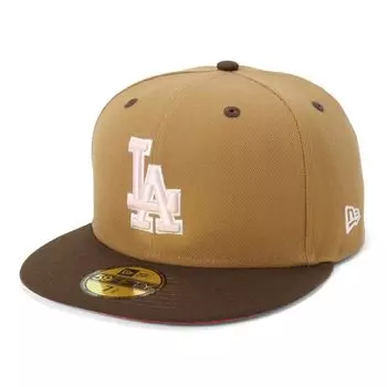 Кепка New Era 59FIFTY с изображением Сёхэя Отани из MLB Los Angeles Dodgers в LA. Эта кепка с цветным козырьком доступна эксклюзивно от Эта шляпа 59FIFTY