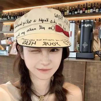 Кепка с надписью «граффити» женская 2024 года, новая милая и симпатичная кепка с бантом для газетчика, универсальная маленькая шляпа спереди M56-58cm