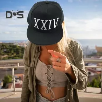 Кепка в стиле хип-хоп с вышитыми буквами, регулируемые козырьки с плоскими полями, бейсболка в американском уличном стиле для клубных вечеринок и вечеринок белый